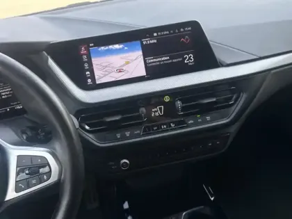 Photo 17 BMW Serie 1 Gén. III (F40) Ph2 M Sport 5