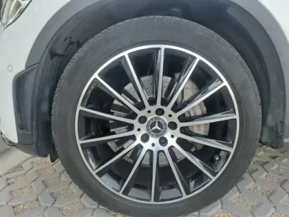 Photo 8 Mercedes Classe GLC GLC 220 d 4MATIC Coupé AMG Lin