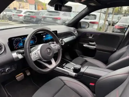 Photo 33 Mercedes GLB  200 d AMG Line