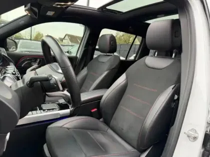 Photo 36 Mercedes GLB  200 d AMG Line