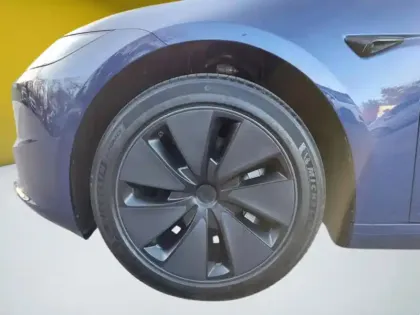 Photo 7 Tesla Model 3 Standard RWD  283 ch 