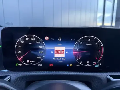 Photo 25 Mercedes Classe A 200 d AMG Line