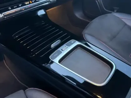 Photo 22 Mercedes Classe A 200 d AMG Line