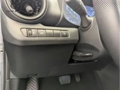 Photo 15 Toyota C-HR 1.8 Hybride 140 Design