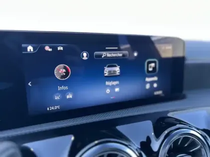 Photo 14 Mercedes Classe A 180 AMG Line