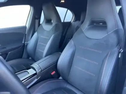 Photo 9 Mercedes Classe A 180 AMG Line