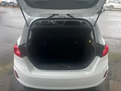 Photo 32 Ford Fiesta Gén. V Ph2 Titanium Business 5