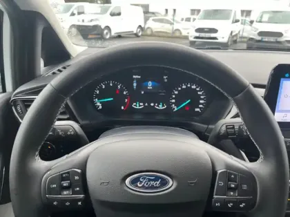 Photo 28 Ford Fiesta Gén. V Ph2 Titanium Business 5