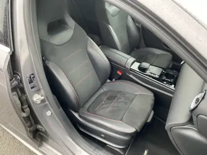 Photo 14 Mercedes Classe A 180 136ch AMG Line 7G-DCT