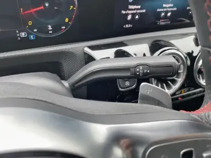 Photo 7 Mercedes Classe A 180 136ch AMG Line 7G-DCT