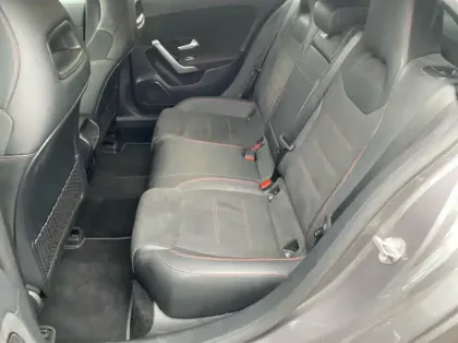 Photo 8 Mercedes Classe A 180 136ch AMG Line 7G-DCT