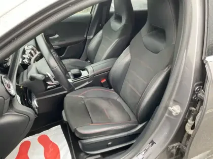 Photo 9 Mercedes Classe A 180 136ch AMG Line 7G-DCT