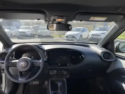 Photo 8 Toyota Aygo Hybride 116h Graphic