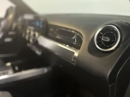 Photo 22 Mercedes GLB 200 d 150ch AMG Line 8G-DCT