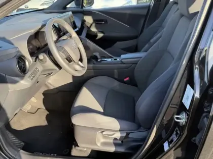 Photo 13 Toyota C-HR 1.8 Hybride 140 Dynamic