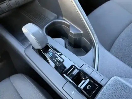 Photo 16 Toyota C-HR 1.8 Hybride 140 Dynamic