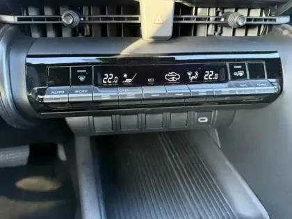 Photo 11 Toyota C-HR 1.8 Hybride 140 Dynamic