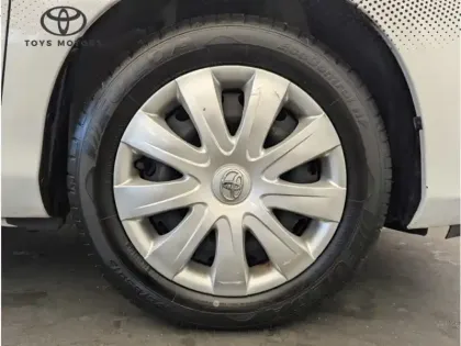 Photo 5 Toyota Yaris Hybride 1.5 VVT-I HYBRID France