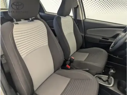 Photo 9 Toyota Yaris Hybride 1.5 VVT-I HYBRID France