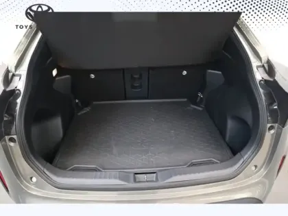 Photo 21 Toyota Yaris Hybride 116h 2WD DESIGN CARGO