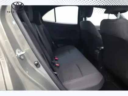 Photo 23 Toyota Yaris Hybride 116h 2WD DESIGN CARGO