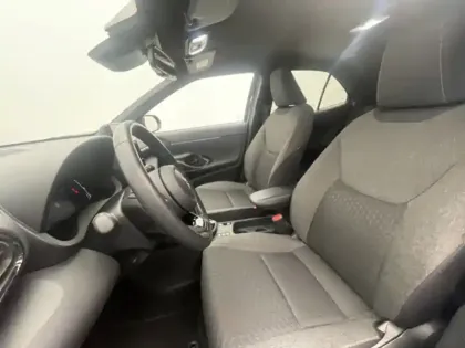 Photo 17 Toyota Yaris Hybride 1.5 HYBRID 116H DESIGN AUTO 2WD