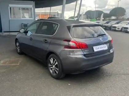 Photo 12 Peugeot 308 1.5 BlueHDi 130ch S&S Allure EAT8