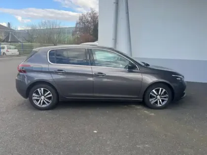 Photo 20 Peugeot 308 1.5 BlueHDi 130ch S&S Allure EAT8