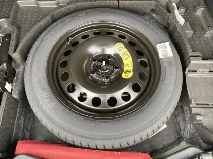 Photo 24 Ford Kuga 2.5 Duratec 180ch Hybrid FlexiFuel Titanium Business Powershift