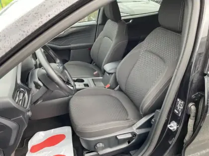 Photo 9 Ford Kuga 2.5 Duratec 180ch Hybrid FlexiFuel Titanium Business Powershift