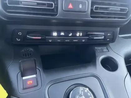 Photo 15 Toyota Proace 1.5 MEDIUM 130 D-4D EXECUTIVE