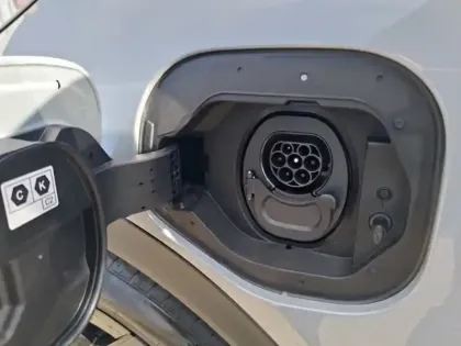 Photo 13 Toyota C-HR Design Grande Autonomie 77 kWh 224ch +