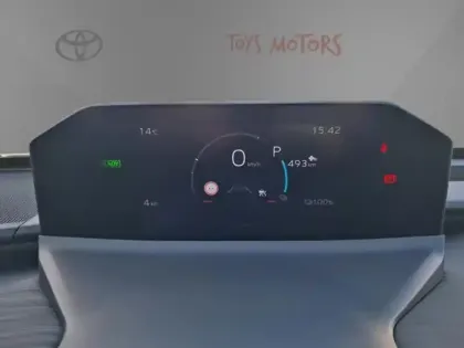 Photo 20 Toyota C-HR Design Grande Autonomie 77 kWh 224ch +