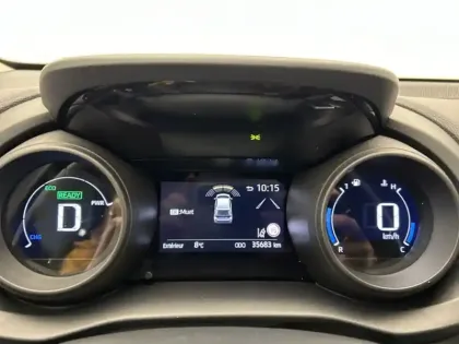 Photo 12 Toyota Yaris Hybride 116h Design PACK CONFORT