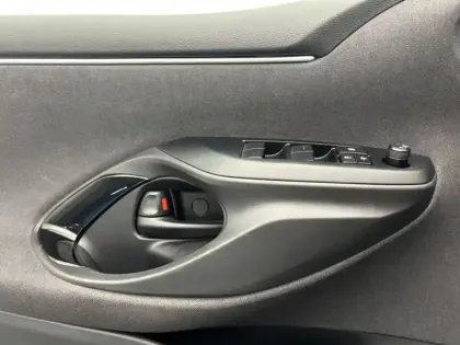 Photo 23 Toyota Yaris Hybride 116h Design