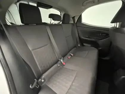 Photo 13 Toyota Yaris Hybride 116h Design