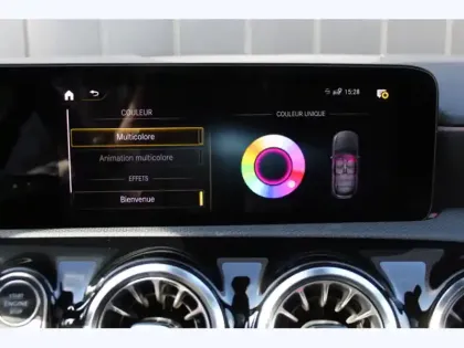 Photo 18 Mercedes Classe A 200 d AMG Line