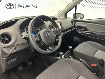 Photo 22 Toyota Yaris 70 VVT-i France