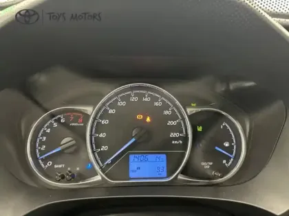 Photo 16 Toyota Yaris 70 VVT-i France