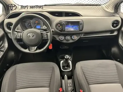Photo 9 Toyota Yaris 70 VVT-i France