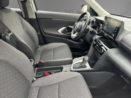 Photo 13 Toyota Yaris Hybride 1.5 HYBRID 116H DYNAMIC