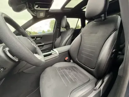 Photo 16 Mercedes Classe C 300 de Hybrid EQ AMG Line