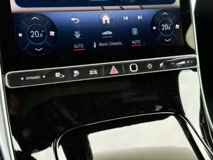 Photo 35 Mercedes Classe C 300 de Hybrid EQ AMG Line