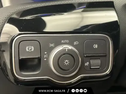 Photo 19 Mercedes CLA Coupé 200 d AMG Line