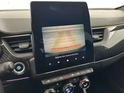 Photo 18 Renault Arkana E-Tech hybride 145 22 Engineered 5p