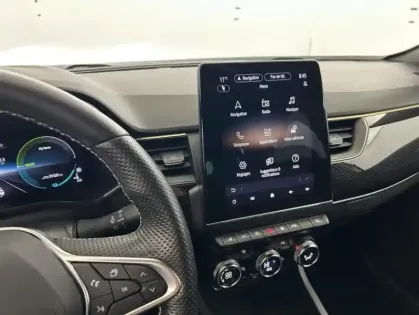 Photo 17 Renault Arkana E-Tech hybride 145 22 Engineered 5p