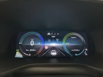 Photo 16 Renault Arkana E-Tech hybride 145 22 Engineered 5p