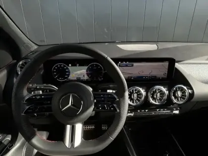 Photo 27 Mercedes Classe B 200 d AMG Line