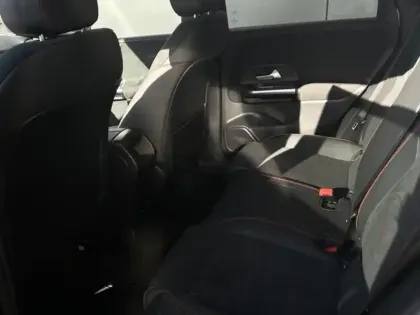 Photo 12 Mercedes Classe B 200 d AMG Line