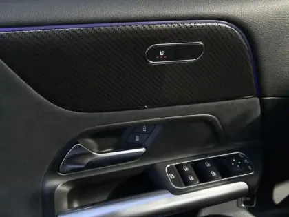 Photo 22 Mercedes Classe B 200 d AMG Line